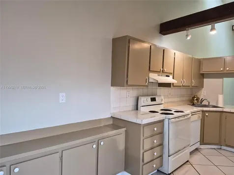 1752 NW 74th Avenue Plantation FL 33313