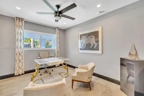750 Harrison Street Hollywood FL 33019