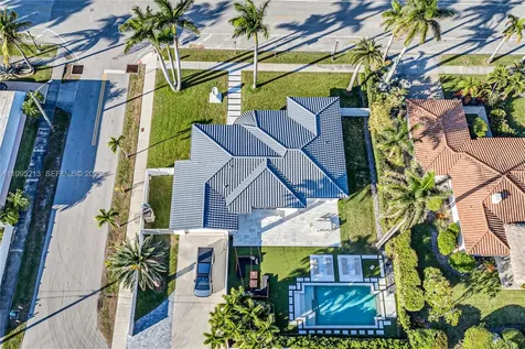 750 Harrison Street Hollywood FL 33019
