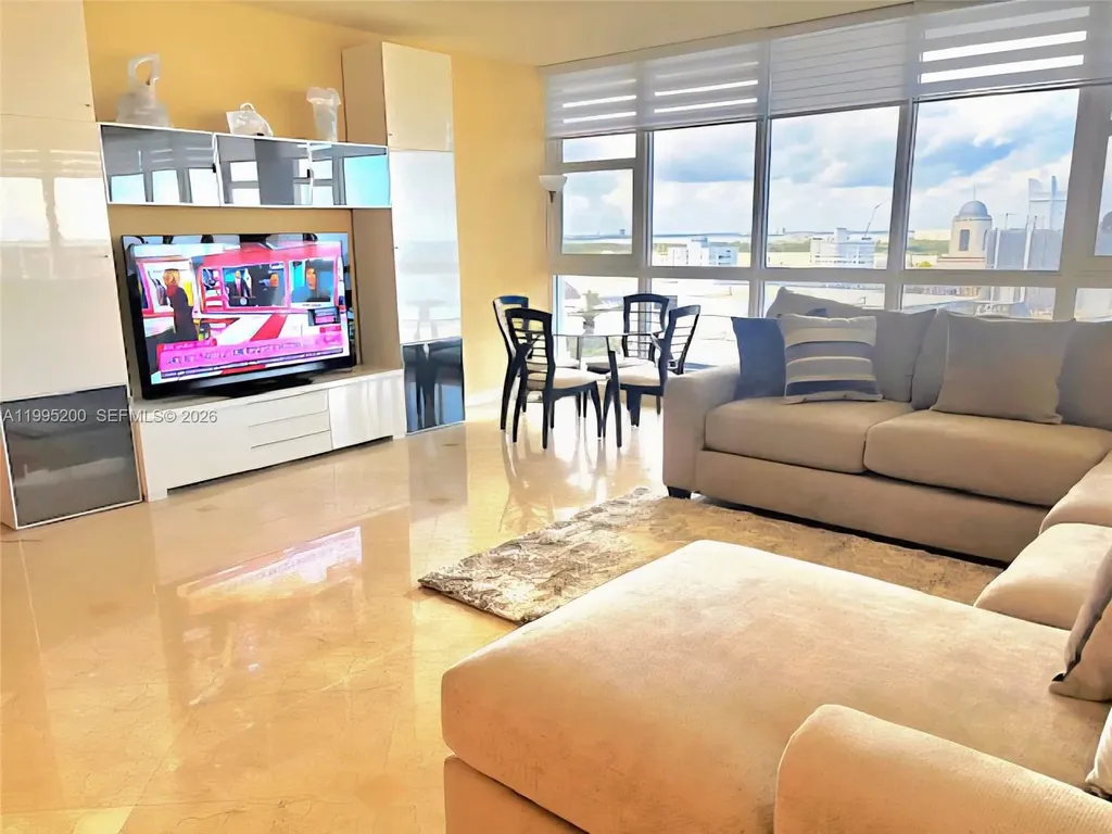 100 Lincoln Road Miami Beach FL 33139
