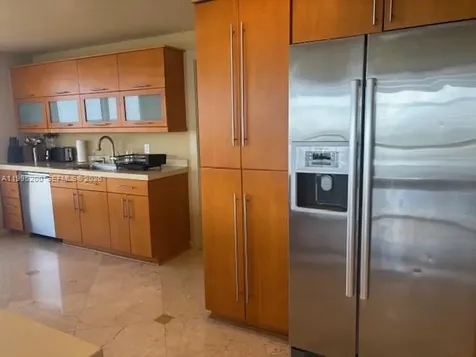 100 Lincoln Road Miami Beach FL 33139