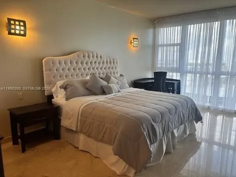 100 Lincoln Road Miami Beach FL 33139
