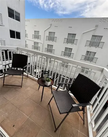 401 Ocean Drive Miami Beach FL 33139