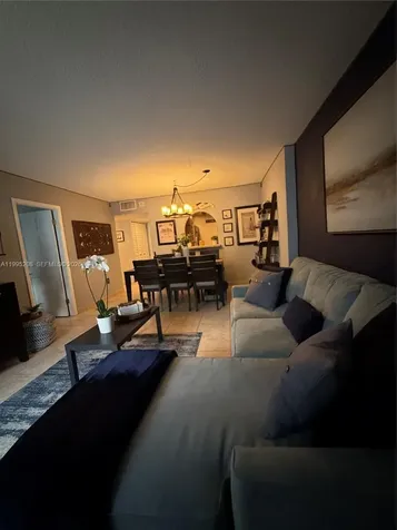 401 Ocean Drive Miami Beach FL 33139