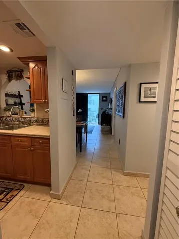 401 Ocean Drive Miami Beach FL 33139