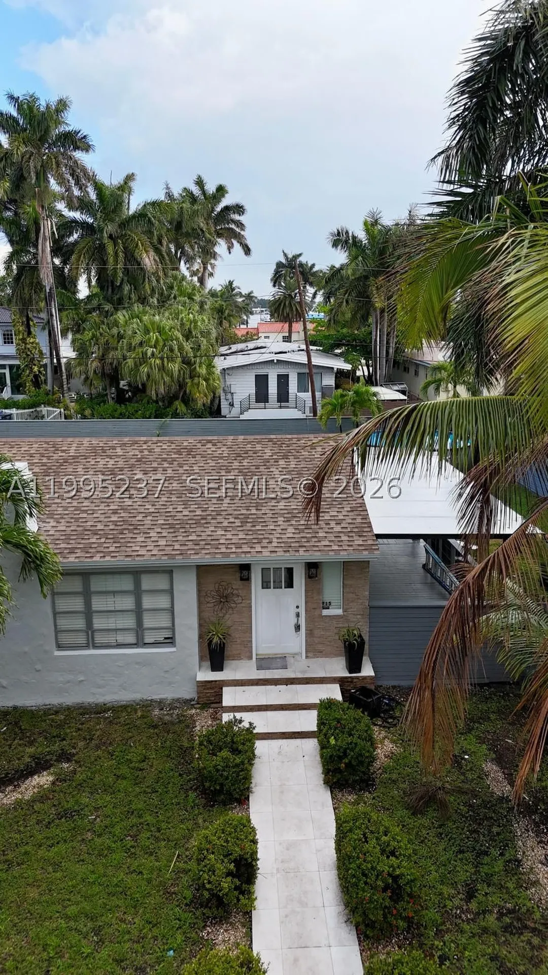 715 Hollywood Boulevard Hollywood FL 33019