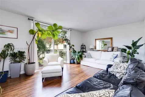 1651 NE 115th Street Miami FL 33181