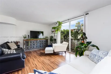 1651 NE 115th Street Miami FL 33181