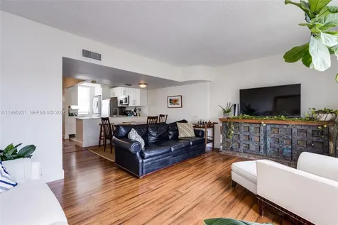 1651 NE 115th Street Miami FL 33181