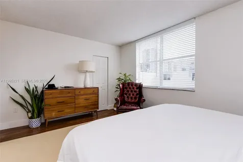 1651 NE 115th Street Miami FL 33181