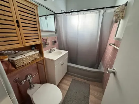 7440 Byron Avenue Miami Beach FL 33141