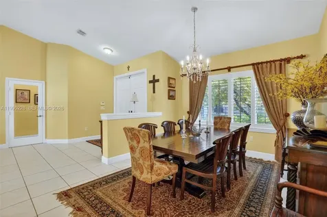 6462 SW 93rd Place Miami FL 33173