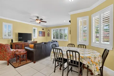 6462 SW 93rd Place Miami FL 33173