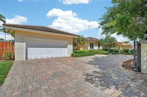 6462 SW 93rd Place Miami FL 33173