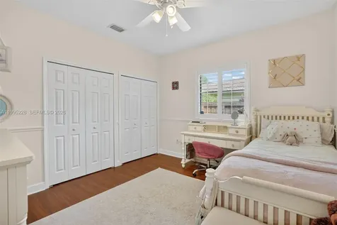 6462 SW 93rd Place Miami FL 33173