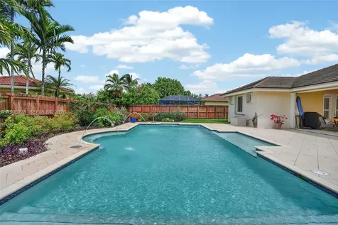 6462 SW 93rd Place Miami FL 33173