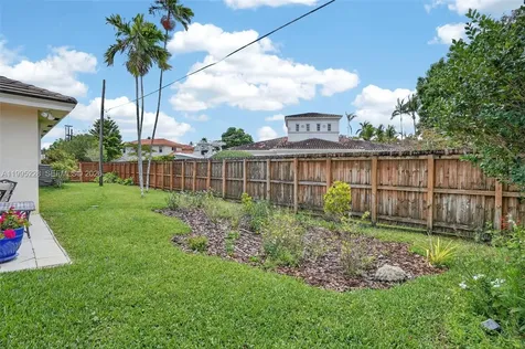6462 SW 93rd Place Miami FL 33173