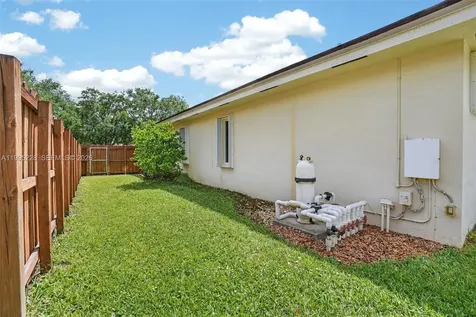 6462 SW 93rd Place Miami FL 33173