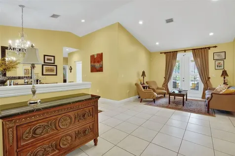 6462 SW 93rd Place Miami FL 33173