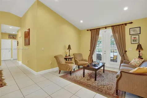 6462 SW 93rd Place Miami FL 33173