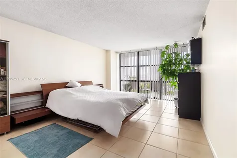 800 Parkview Drive Hallandale Beach FL 33009