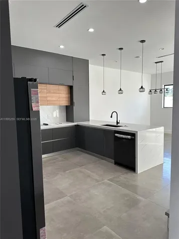 4631 SW 32nd Avenue Dania Beach FL 33312