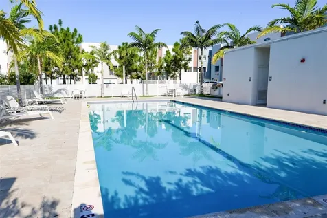 2555 NE 193rd Street Miami FL 33180
