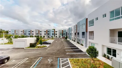2555 NE 193rd Street Miami FL 33180