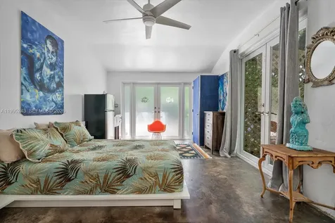 2951 Jefferson Street Miami FL 33133