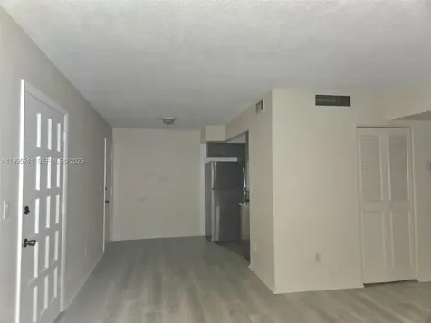 10784 N Kendall Drive Miami FL 33176