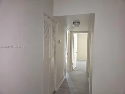 10784 N Kendall Drive Miami FL 33176