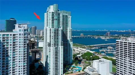 253 NE 2nd Street Miami FL 33132