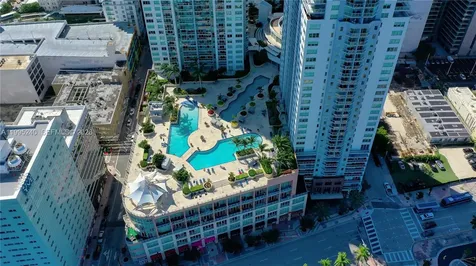 253 NE 2nd Street Miami FL 33132