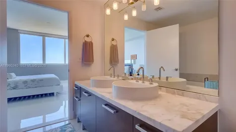 253 NE 2nd Street Miami FL 33132