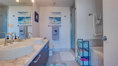 253 NE 2nd Street Miami FL 33132