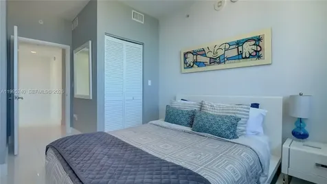 253 NE 2nd Street Miami FL 33132