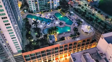 253 NE 2nd Street Miami FL 33132