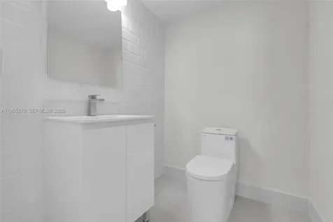 4255 E 8th Avenue Hialeah FL 33013
