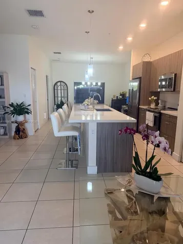 8005 NW 104th Ave Apt#3 Doral FL 33178
