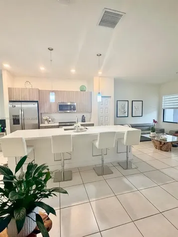 8005 NW 104th Ave Apt#3 Doral FL 33178
