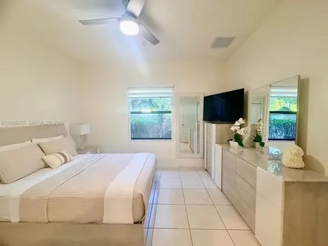 8005 NW 104th Ave Apt#3 Doral FL 33178