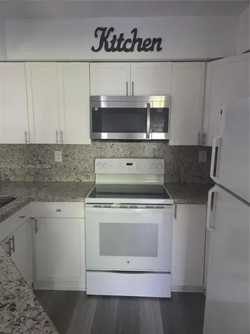 8365 SW 152nd Avenue Miami FL 33193