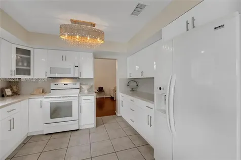 9800 Glacier Drive Miramar FL 33025