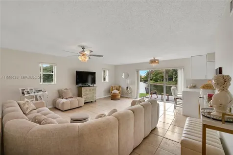 9800 Glacier Drive Miramar FL 33025