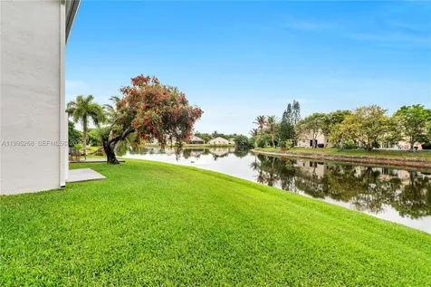 9800 Glacier Drive Miramar FL 33025