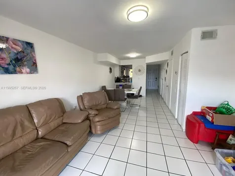 3021 W 76th Street Hialeah FL 33018