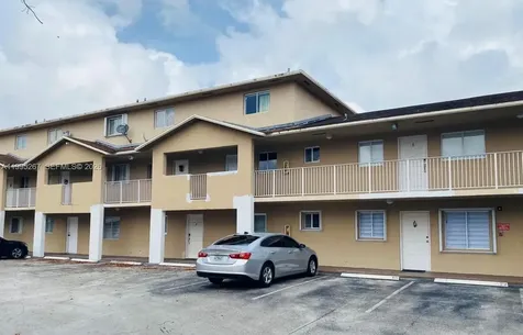 3021 W 76th Street Hialeah FL 33018