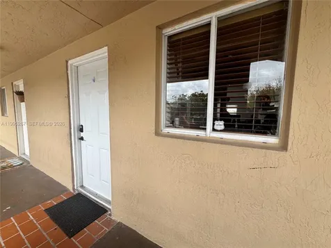 3021 W 76th Street Hialeah FL 33018