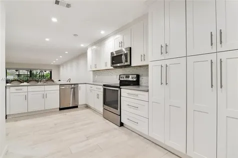 307 Bonnie Brae Way Hollywood FL 33021