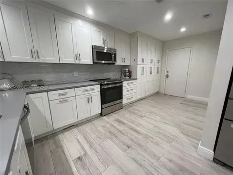 307 Bonnie Brae Way Hollywood FL 33021
